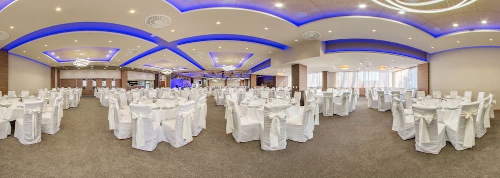 Salon düğünü