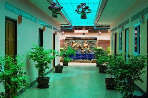 All Day Hotel
