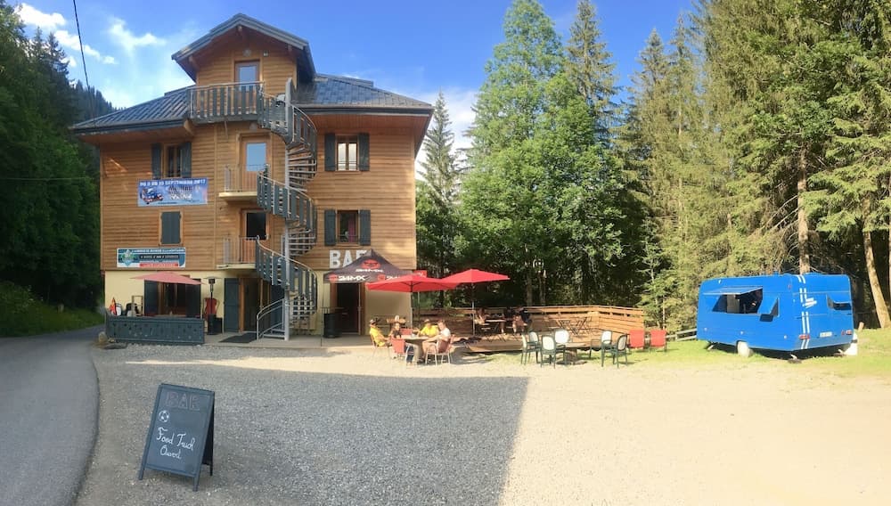 1861 Châtel Hostel