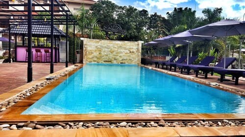 White Lotus Resort