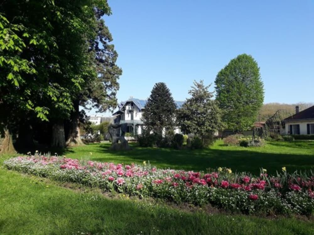 Hostel La Maison Montreau