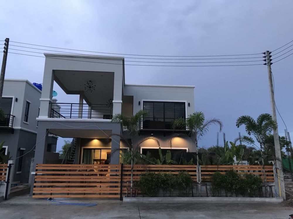 Banpuck Huahin Numnueng Pool Villa