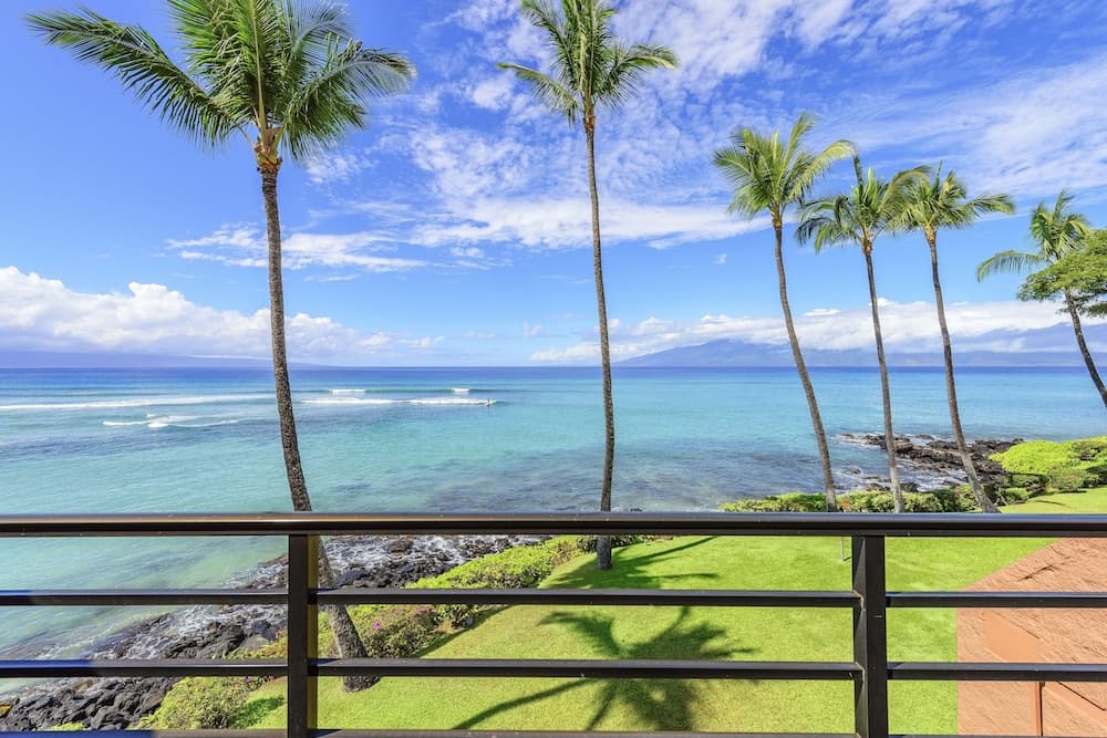 Kuleana 622 1bdrm 1 Bedroom Condo by RedAwning