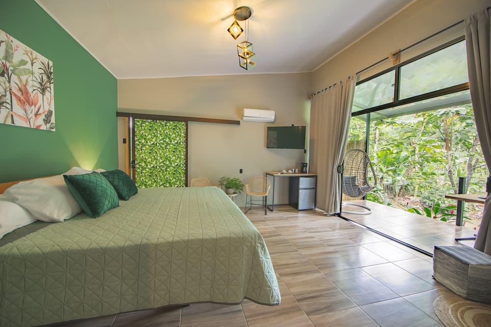 Eden Organic Farm & Bungalows
