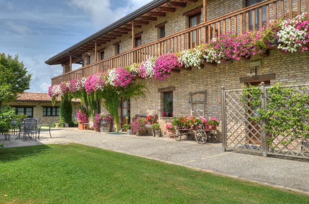 Alloggio Agrituristico Albafiorita