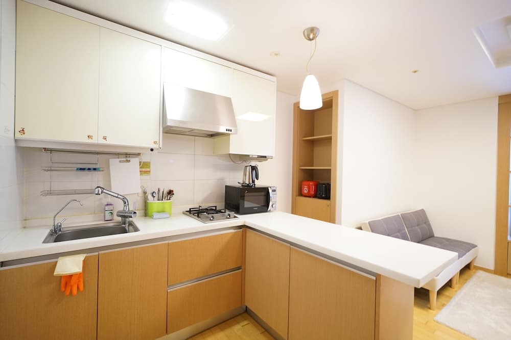 Jamsil Stn & Galleria Palace Apt B