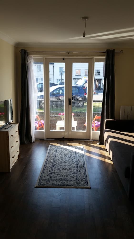 1 Sterling Court City Center