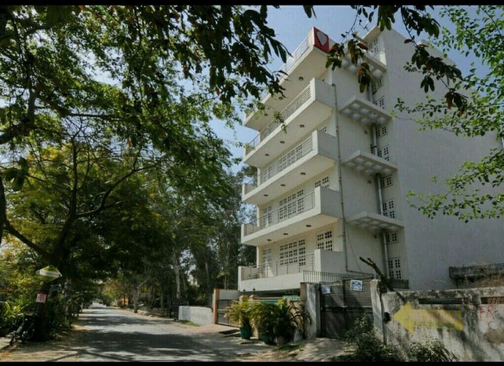 Mehra Residency at the Airport