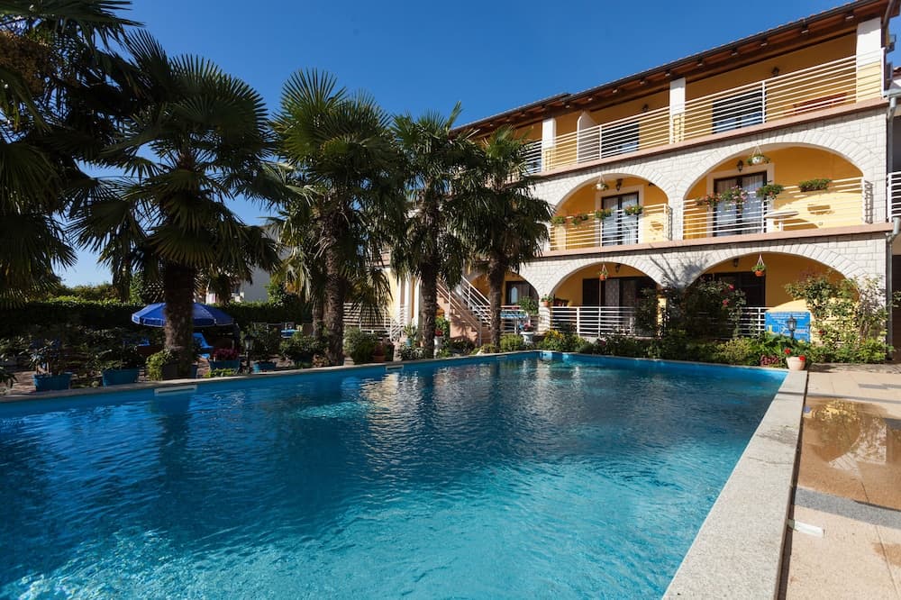 Apartments Paradis