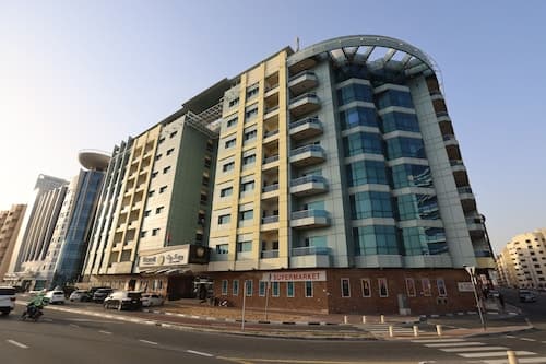 Wescott Plaza Hotel Apartment