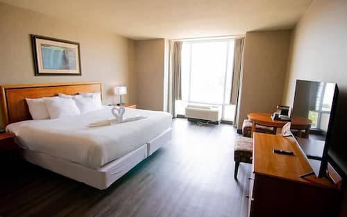 The Falls Hotel & Inn