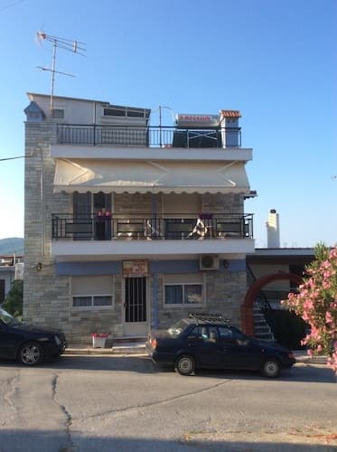 Natalie Apartments