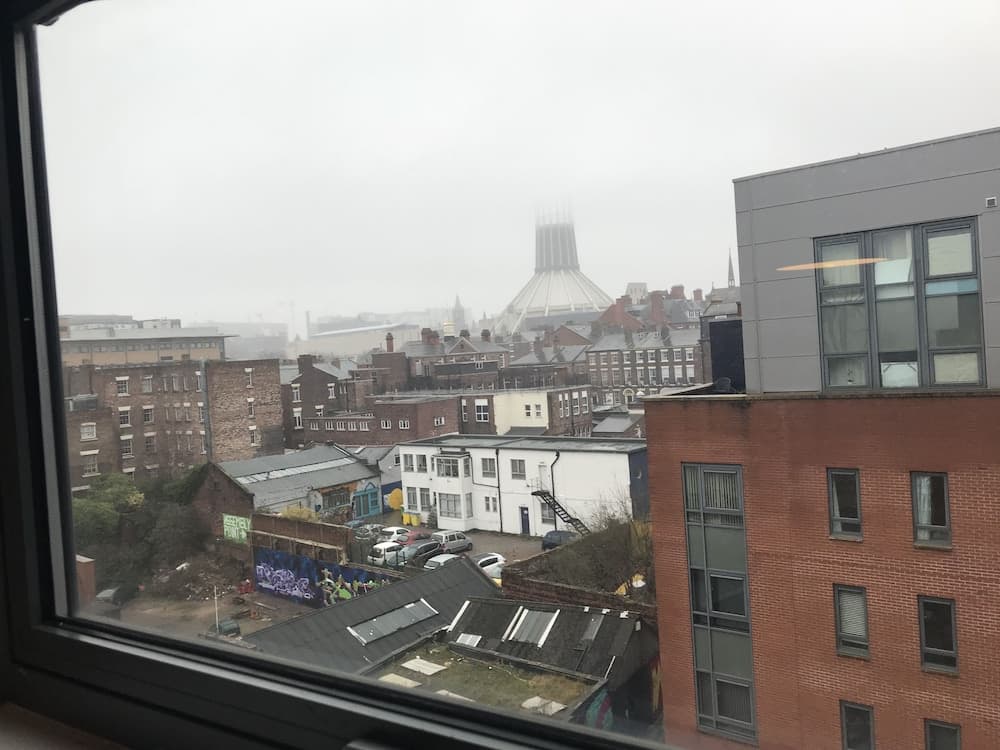 Konaklama yerinden şehir manzarası