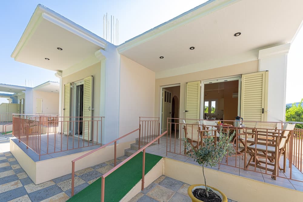 Konaklama yerinin ön cephesi