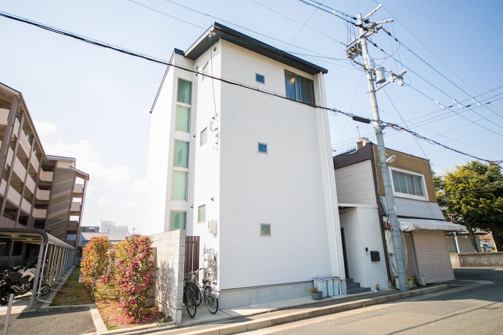 Kevin's Place II - Annex