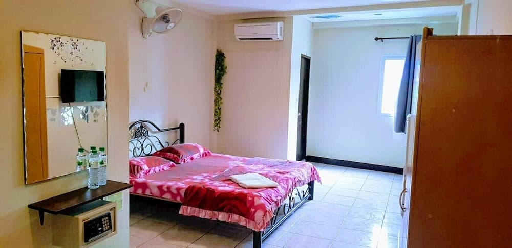 Walking Street Encore Hotel