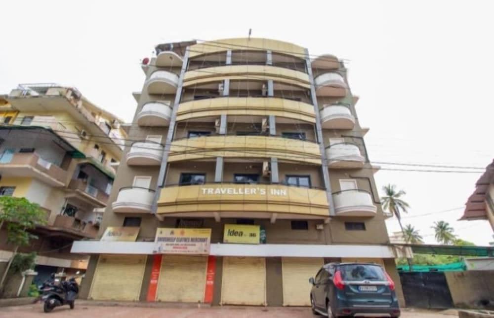 Hotel Travellers Inn