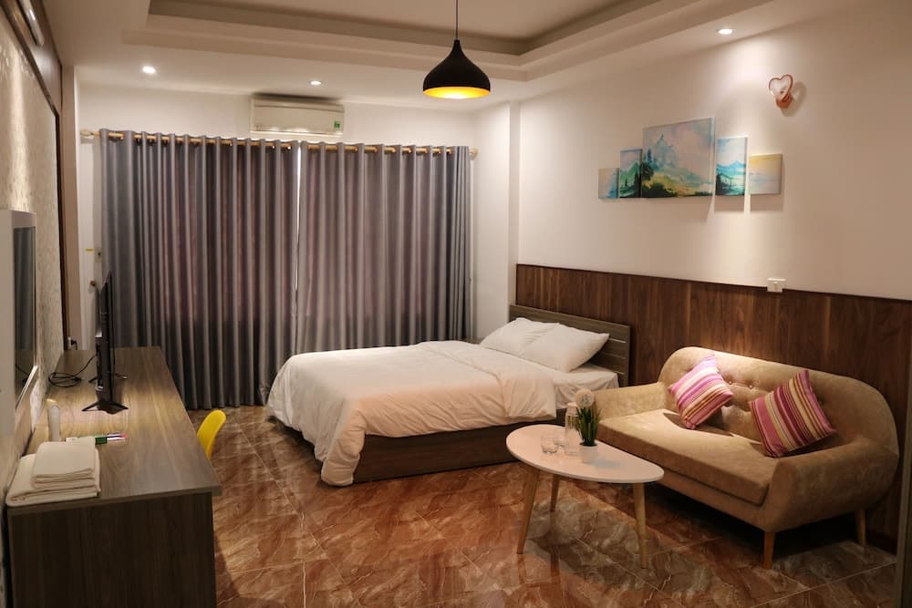 Charm House and Cafe