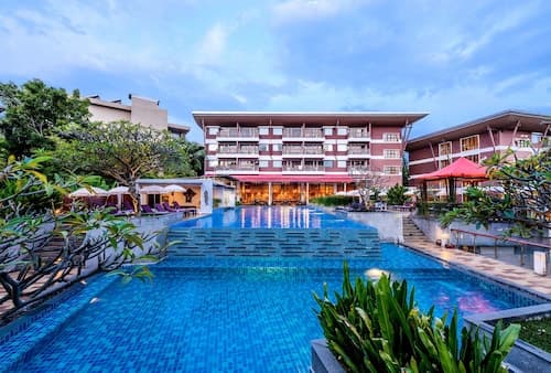 Peach Blossom Resort