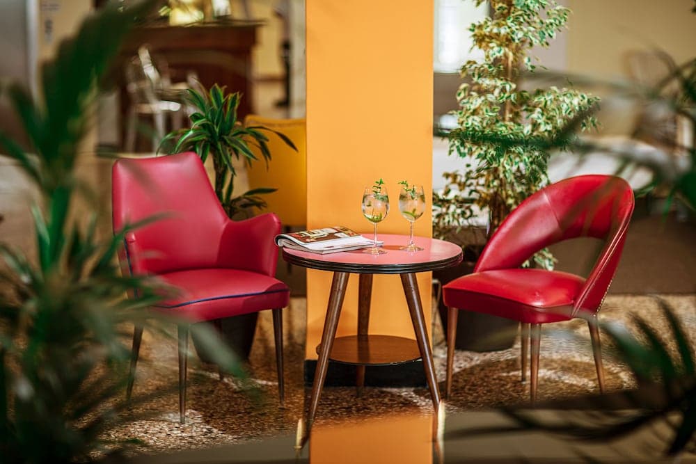 Lobi dinlenme salonu