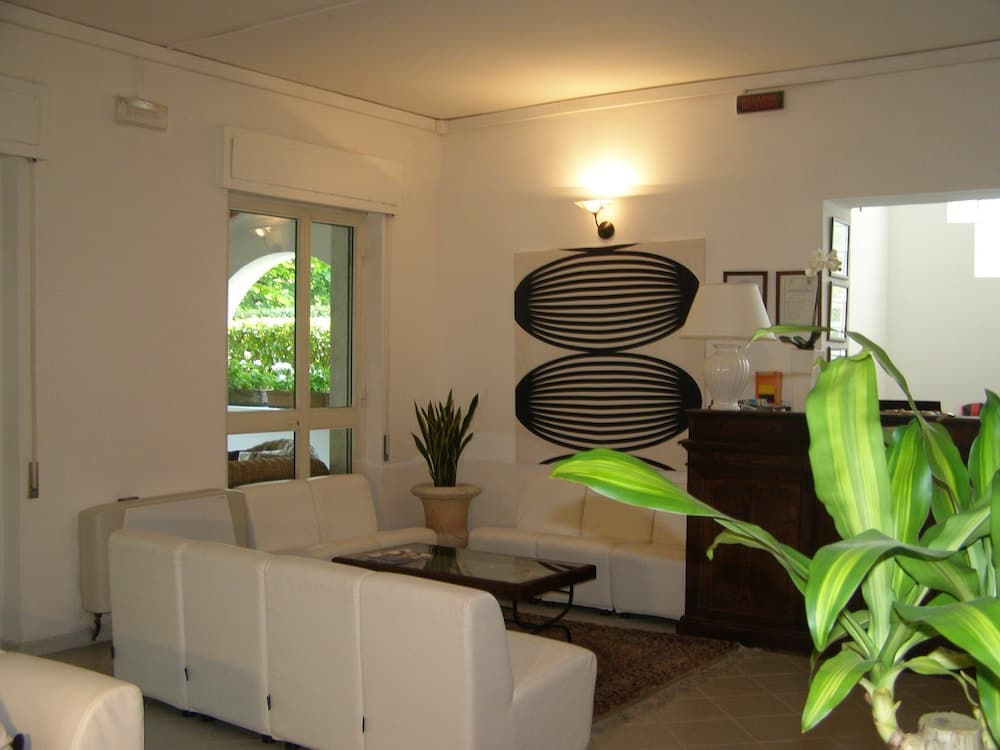 Lobi dinlenme salonu