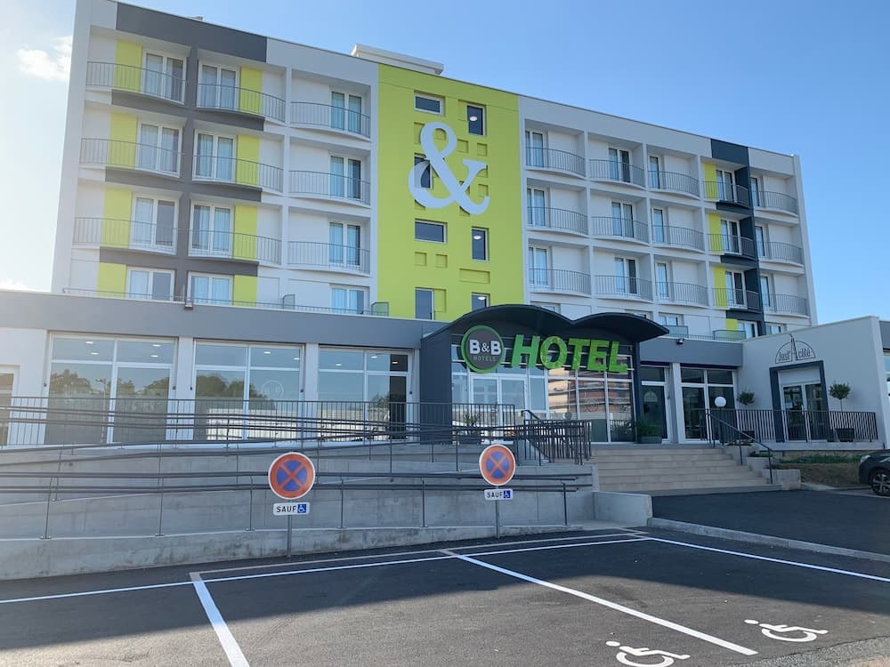 B&B HOTEL CHAUMONT