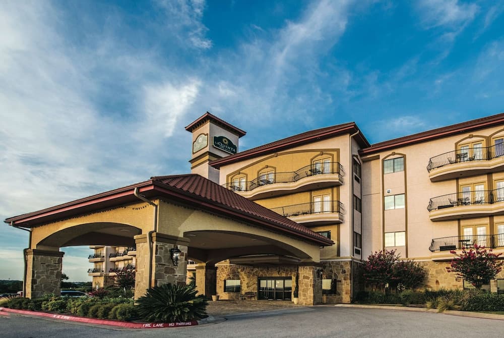 La Quinta Inn & Suites by Wyndham Marble Falls