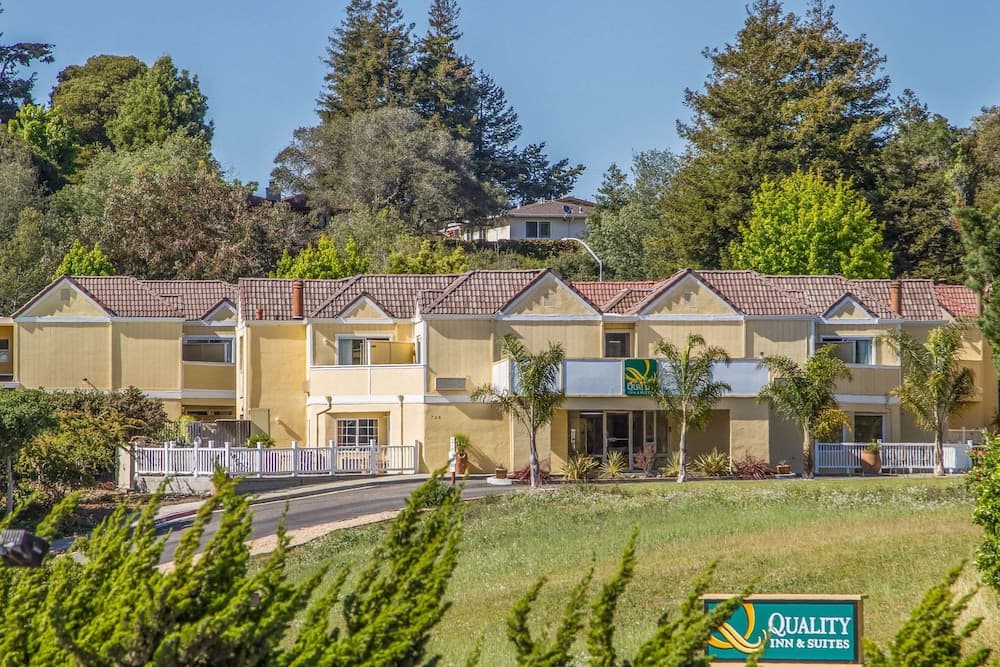 Quality Inn & Suites Capitola By the Sea