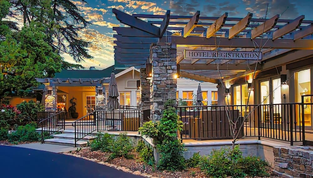 Appellation Lodi - Wine & Roses Resort & Spa