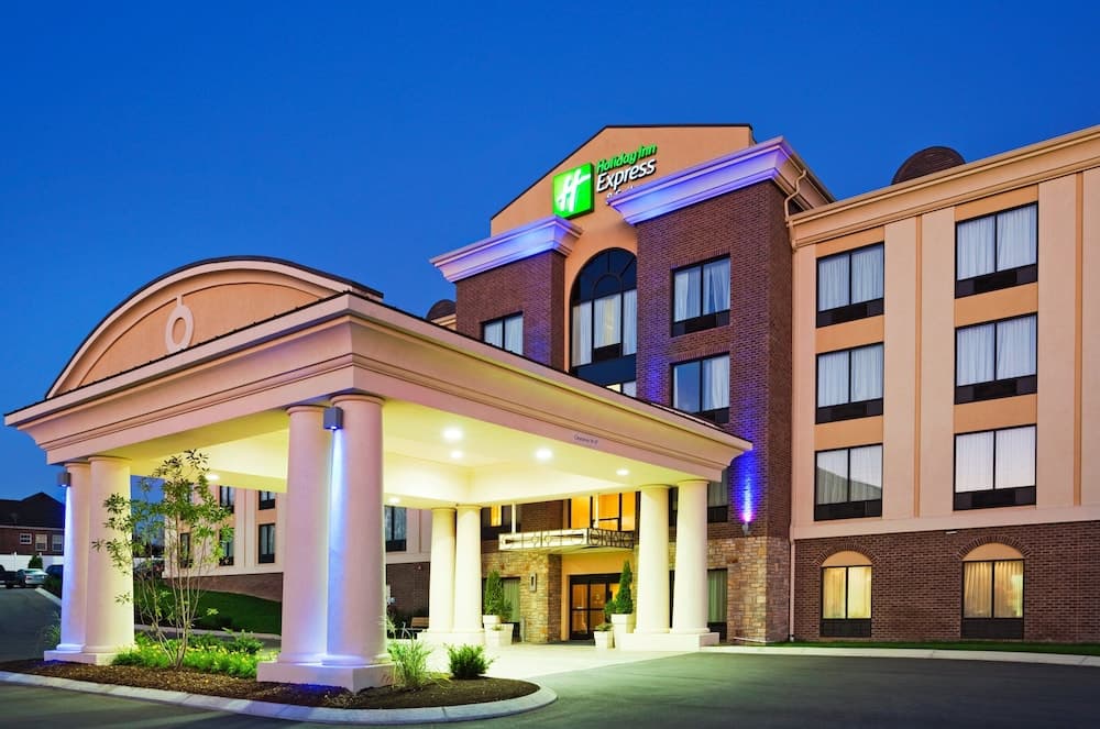 Holiday Inn Express & Suites Smyrna by IHG