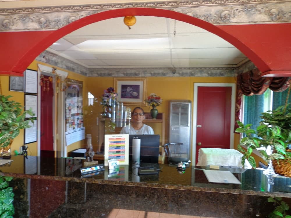 Economy Inn Express Warren