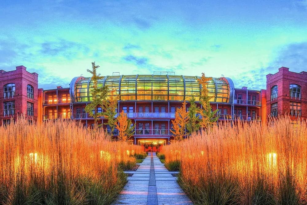 City Park Hotel & Residence