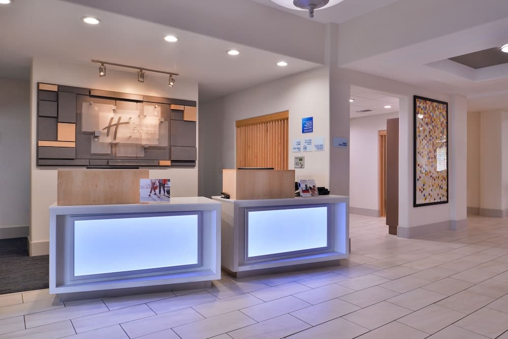 Holiday Inn Express & Suites San Antonio NW - Medical Area by IHG