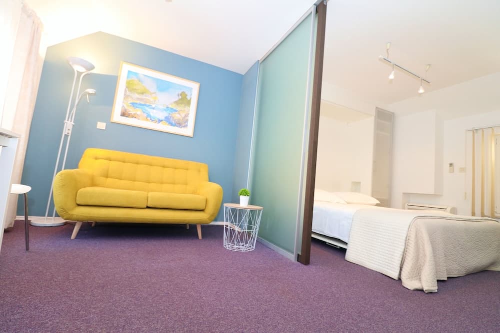 MirÓ Studio Apartments