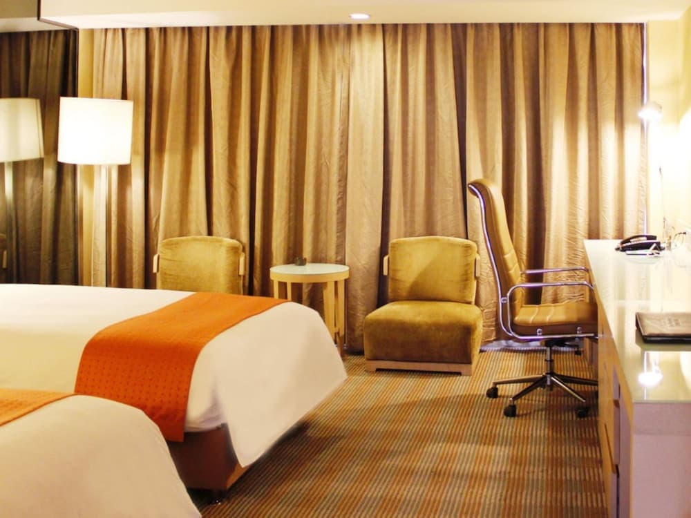 Qingdao  Parkview Holiday Hotel