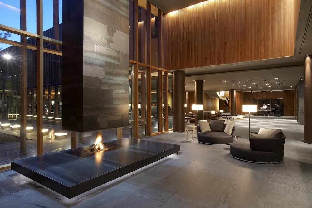 Lobi dinlenme salonu