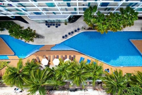 Hotel Baraquda Pattaya By Heeton
