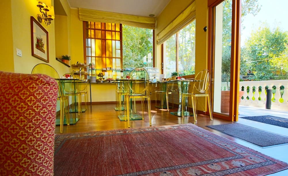 Lobi dinlenme salonu