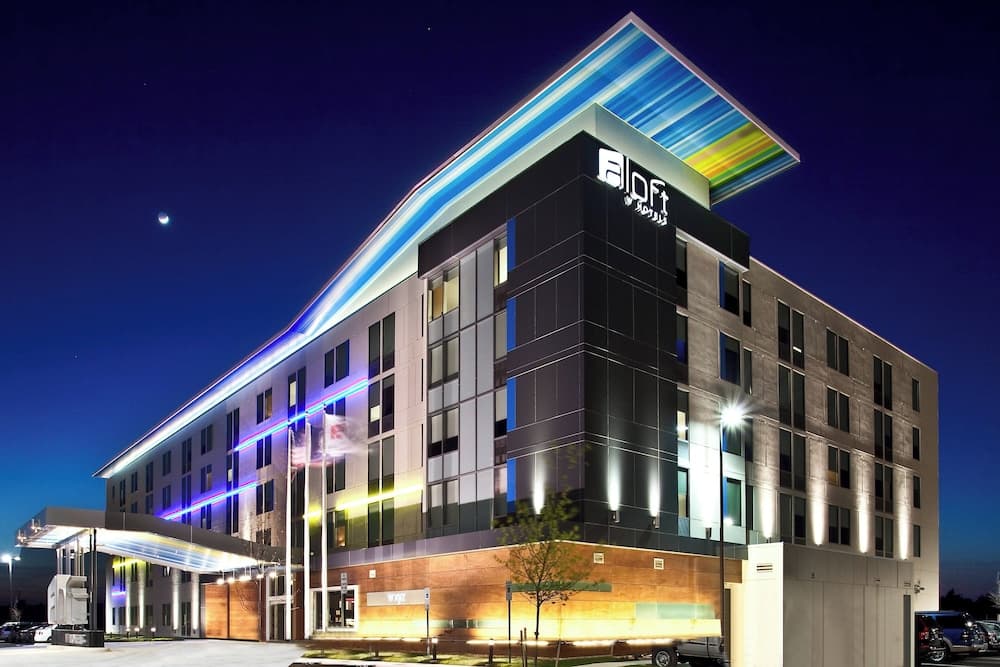 Aloft Dulles Airport North