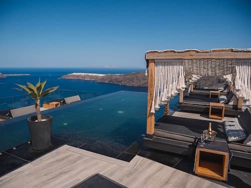 Galaxy Suites & Villas