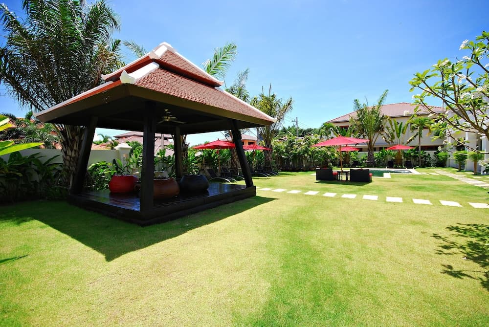 Palm Grove Resort