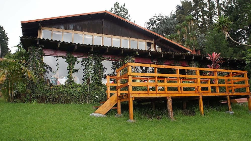 Hotel El Portico