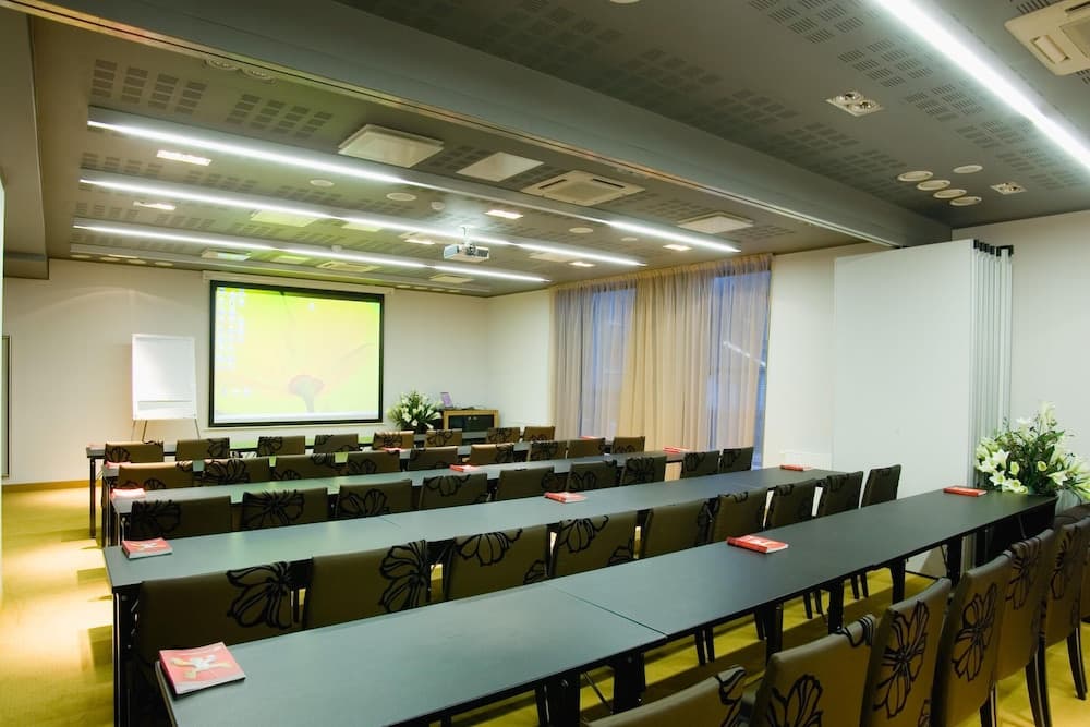 Toplantı salonu/imkânları