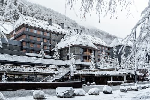 Hotel Val De Neu