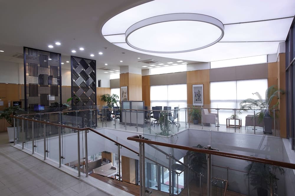Ramada by Wyndham Dongtan Hotel