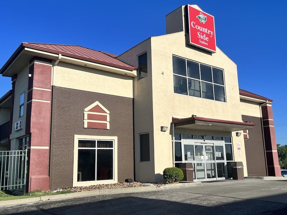 Countryside Suites Kansas City Independence I-70E Sports Complex Hotel