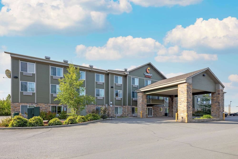 Comfort Suites Anchorage International Airport