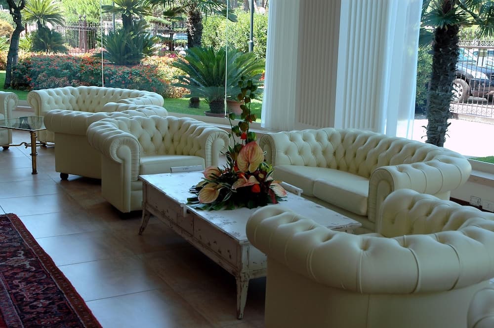 Lobi dinlenme salonu