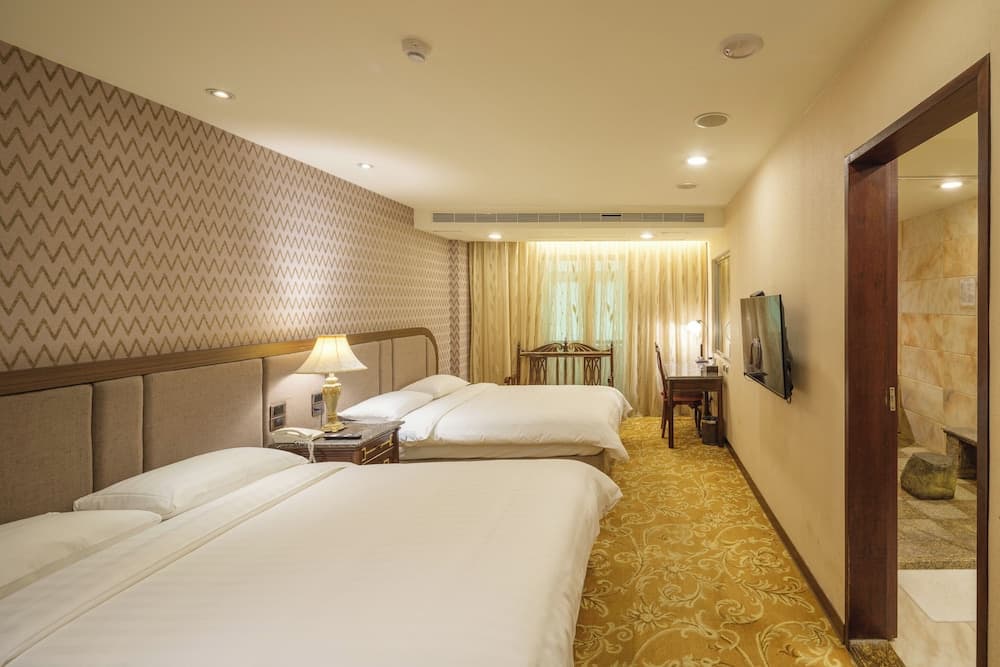 Grand Pleasure Spring Hotel
