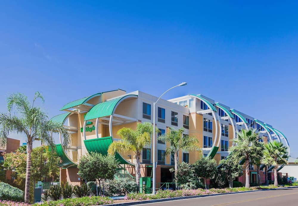 Holiday Inn Oceanside Camp Pendleton Area by IHG